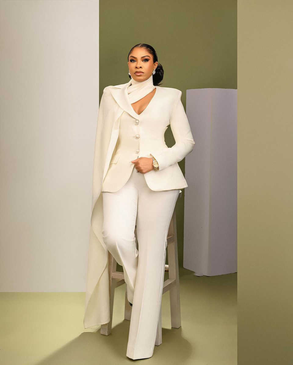 Designer Women Pants Suits Cus - Women'S Red Formal Wear reseña y precio